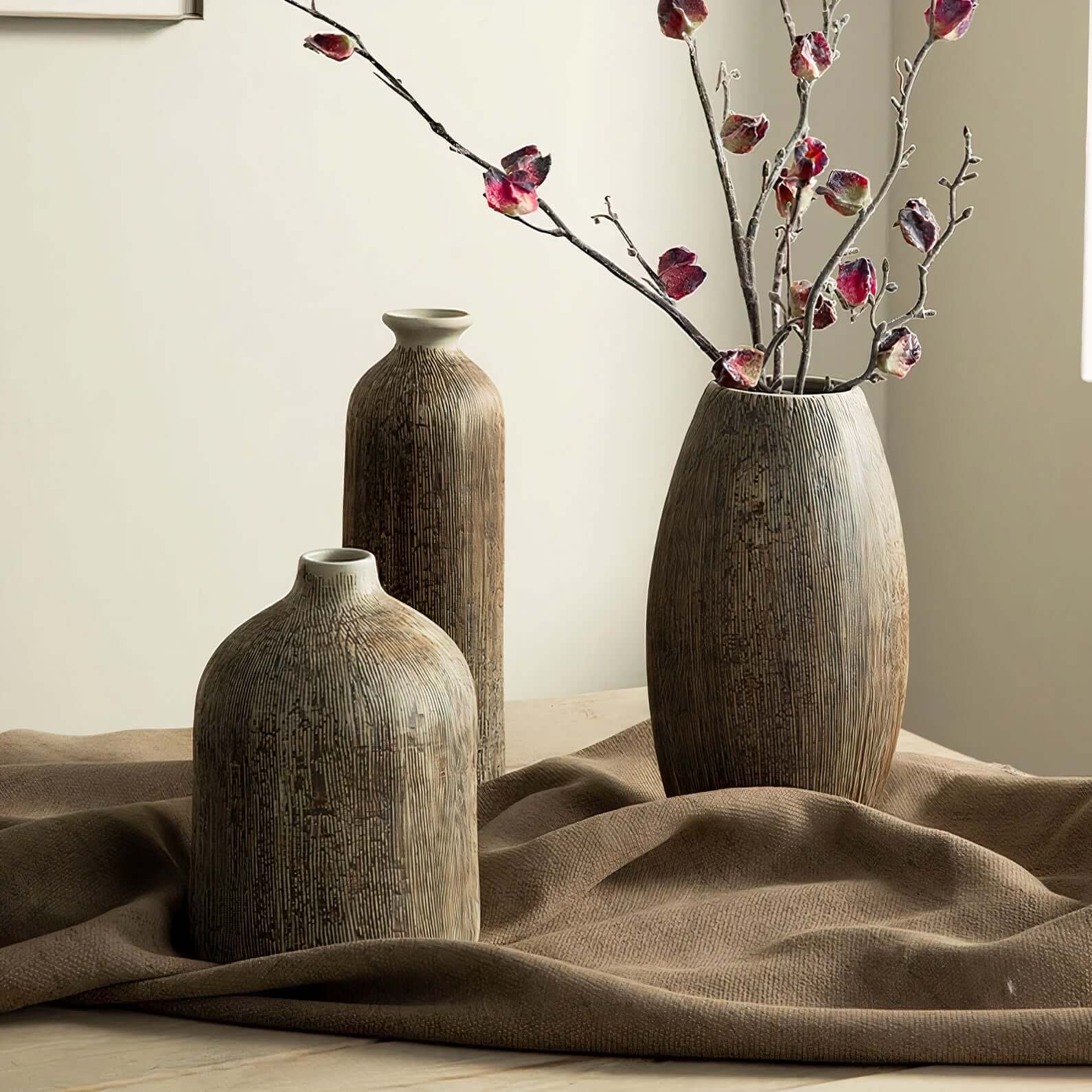 BLAKE VASE