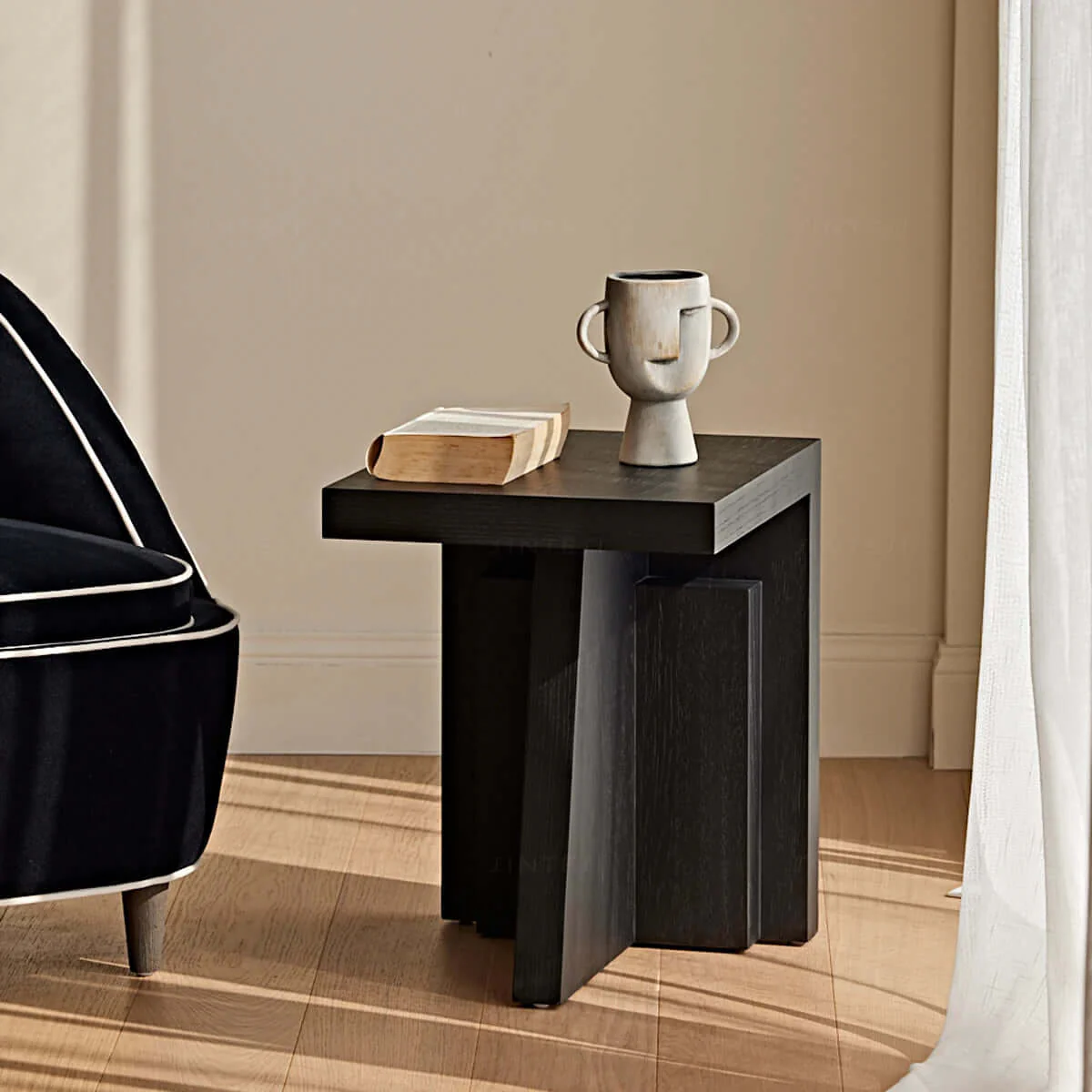 DINO SIDE TABLE