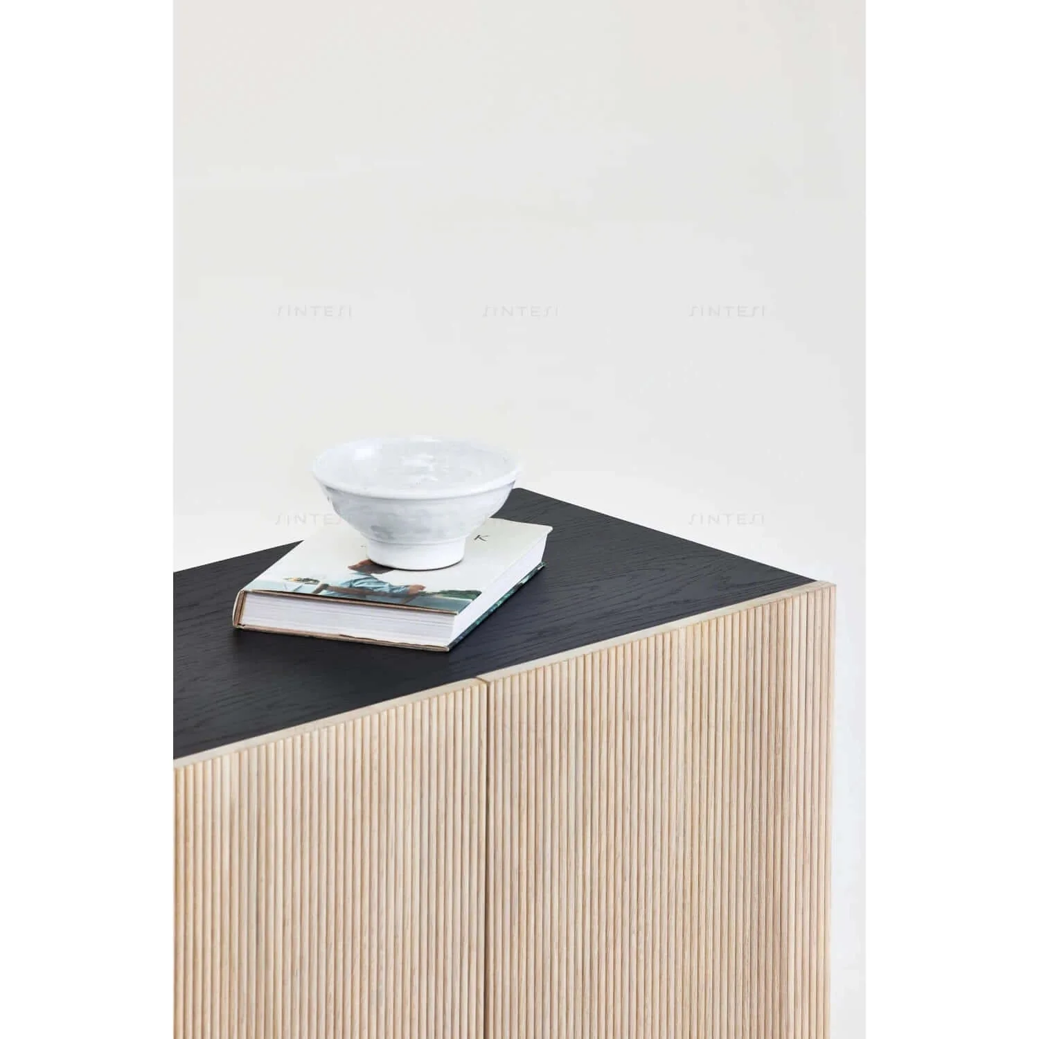 GAETANO SIDE TABLE - Image 6
