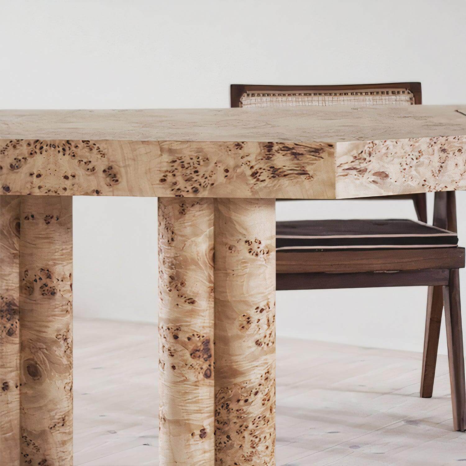 GIULIANA DINING TABLE - Image 4