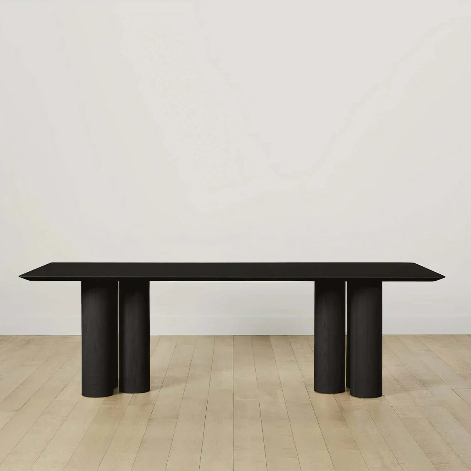 HUGO DINING TABLE - Image 4