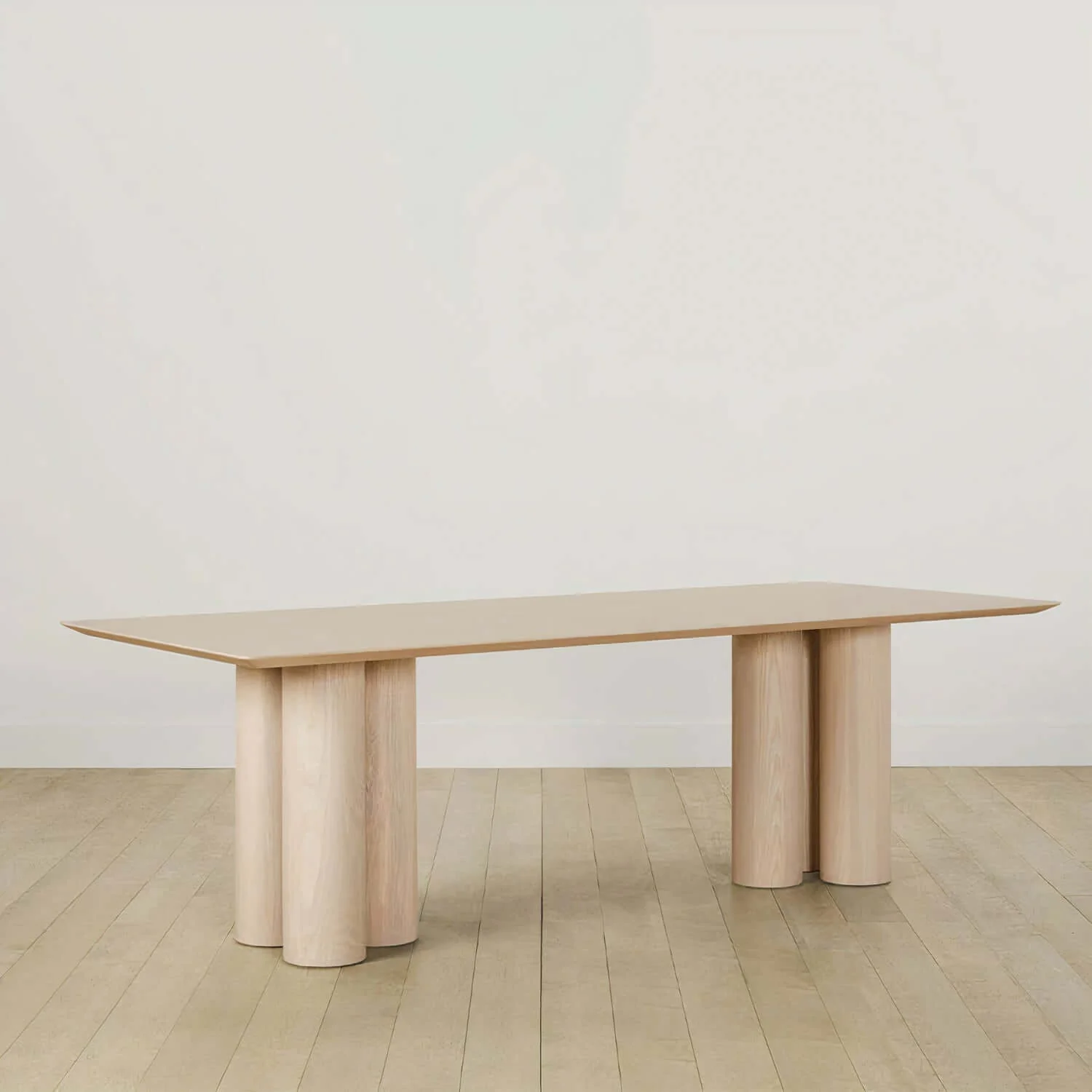 HUGO DINING TABLE - Image 5