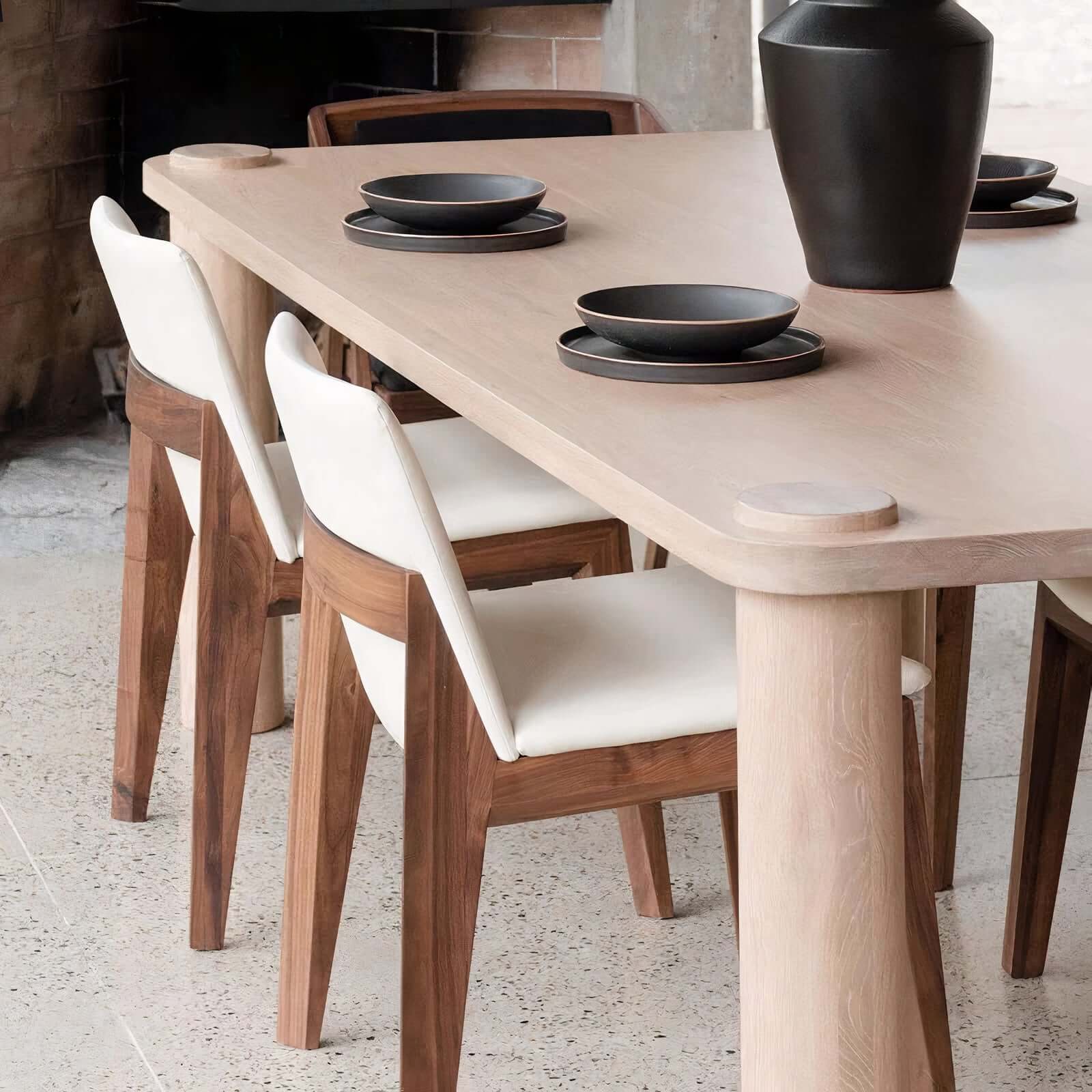 LILIA DINING TABLE - Image 2