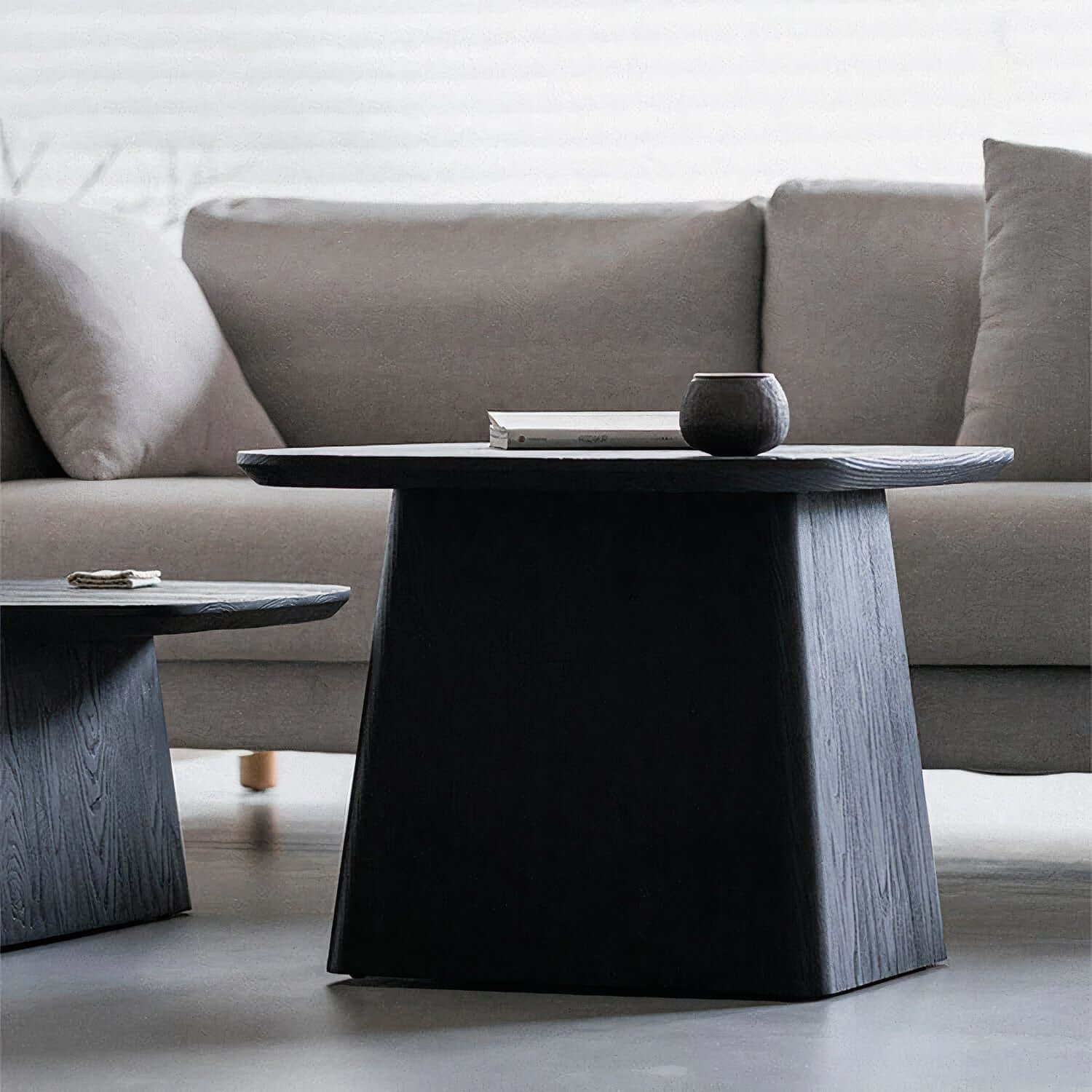 MICHELLE TABLE - Image 5