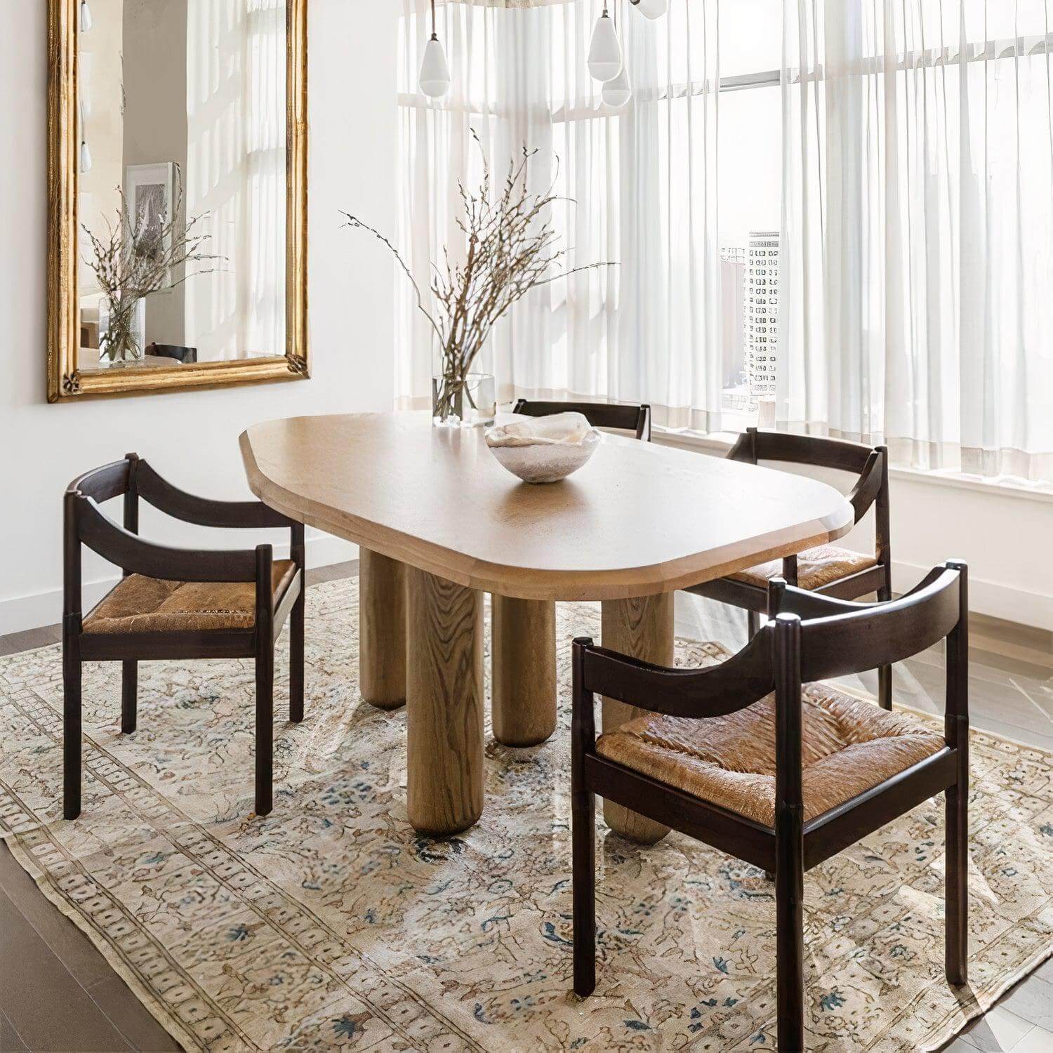 REGINA DINING TABLE - Image 4