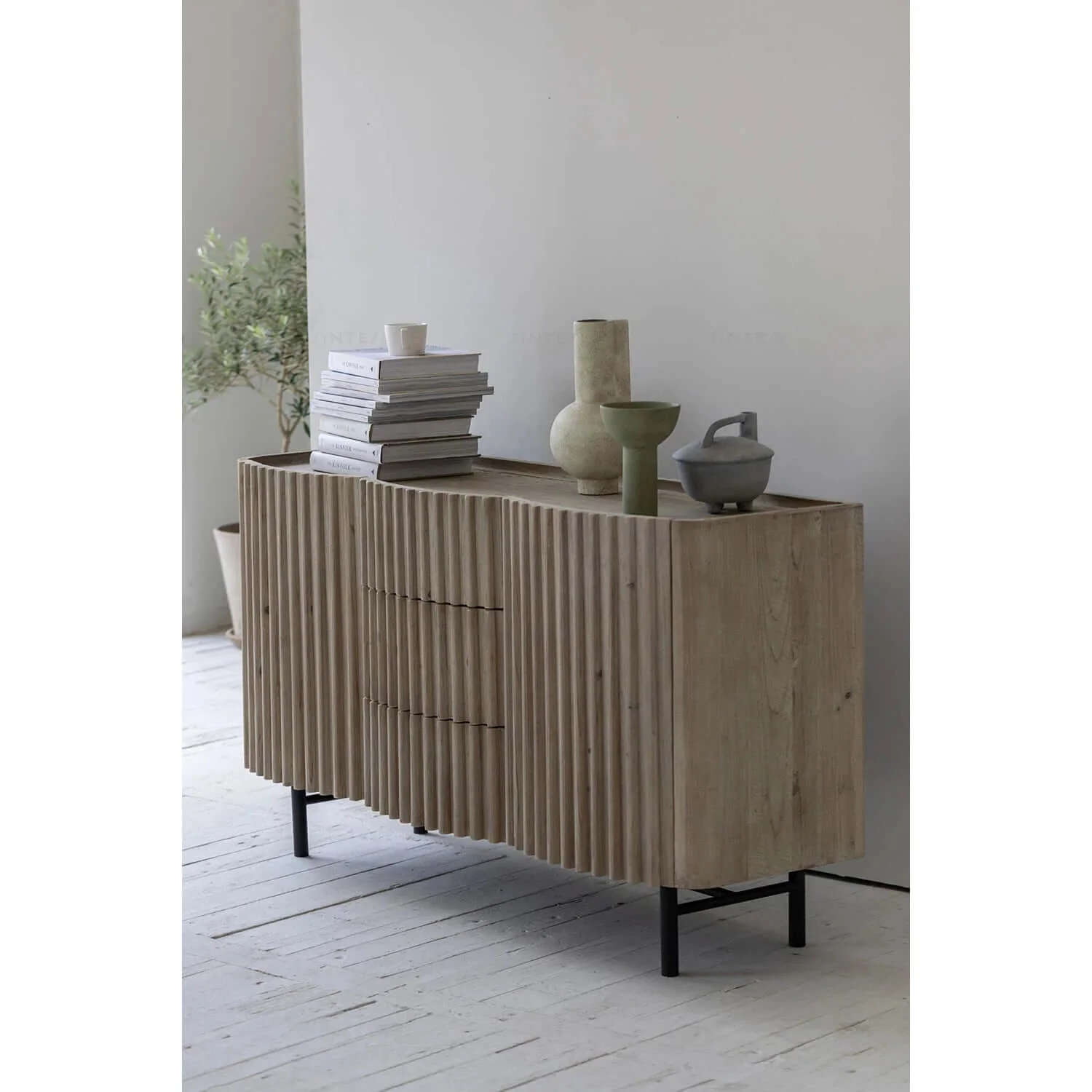 RENZO CABINET - Image 2
