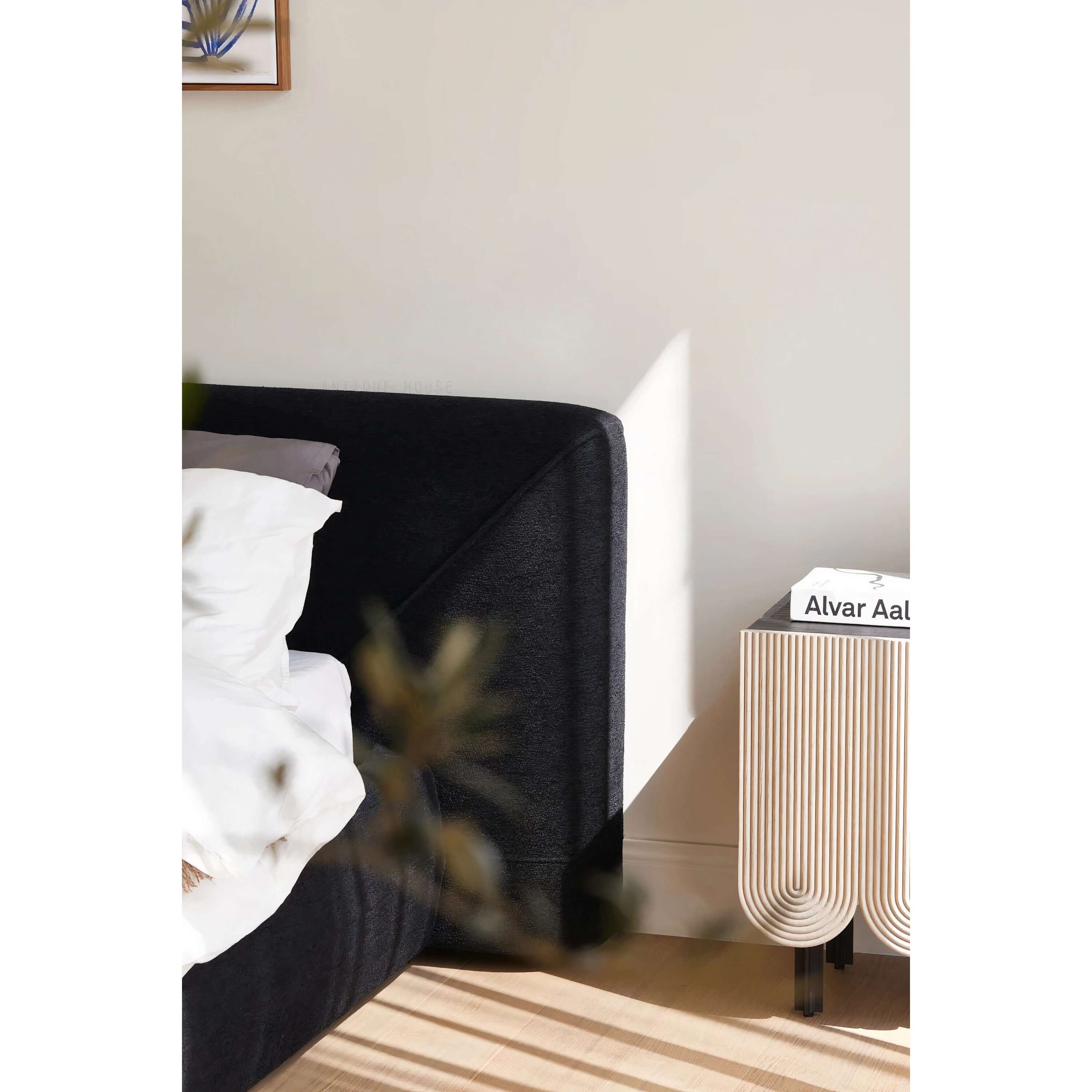 REO BED - Image 2
