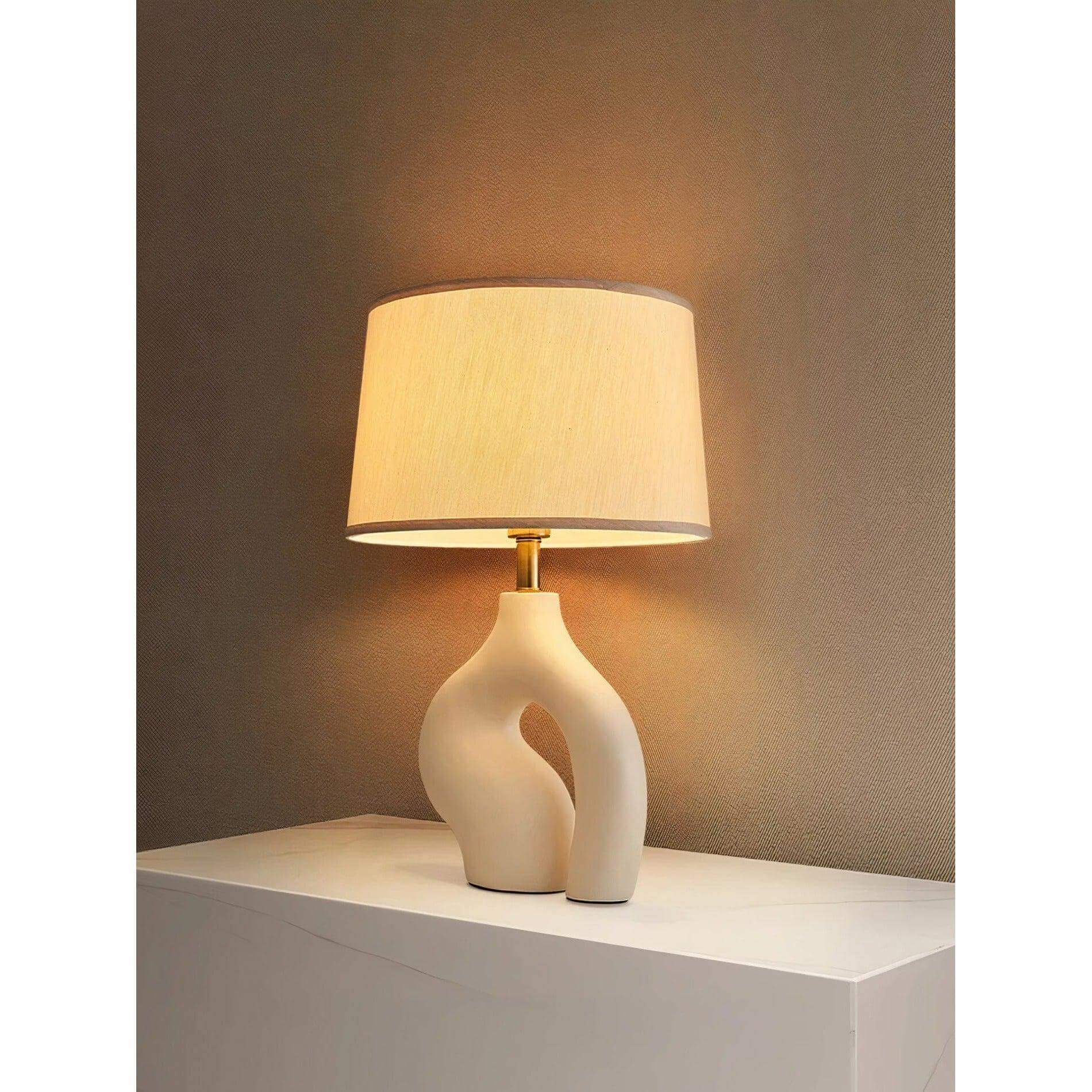 SARIAH TABLE LAMP - Image 3