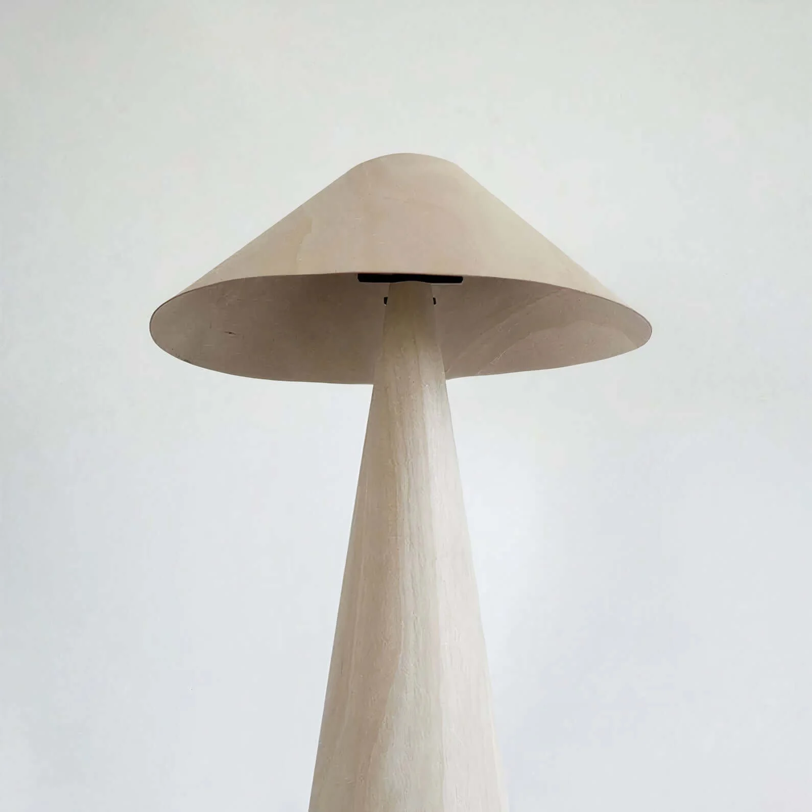 TIANA FLOOR LAMP - Image 3